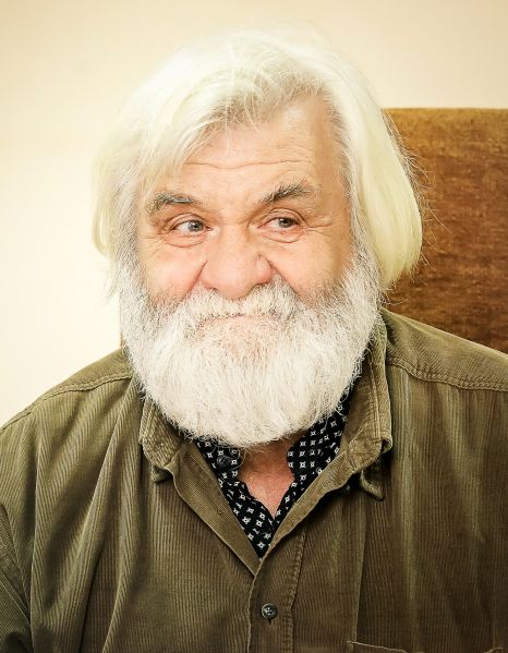 Николай Устинов 