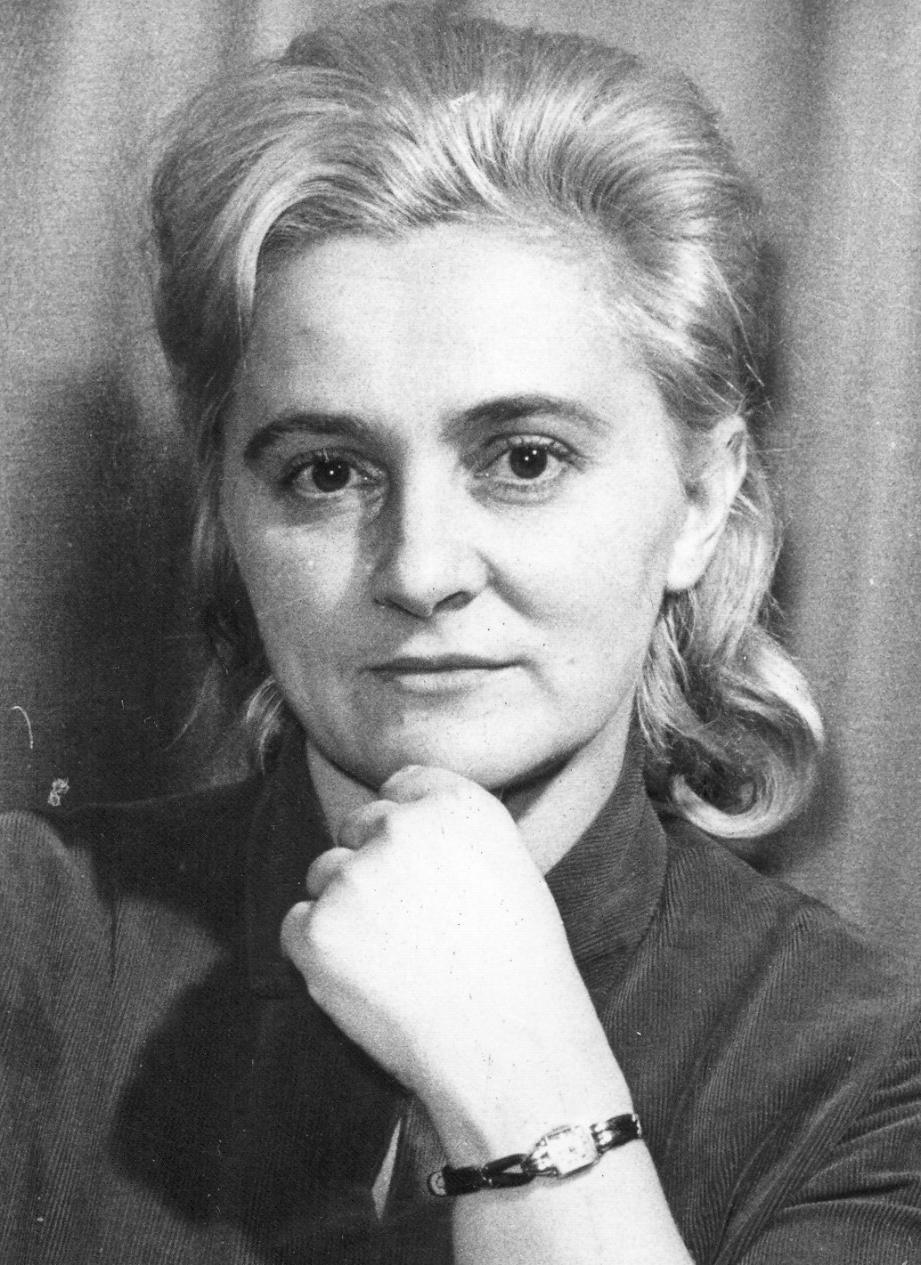 Мира Алечкович