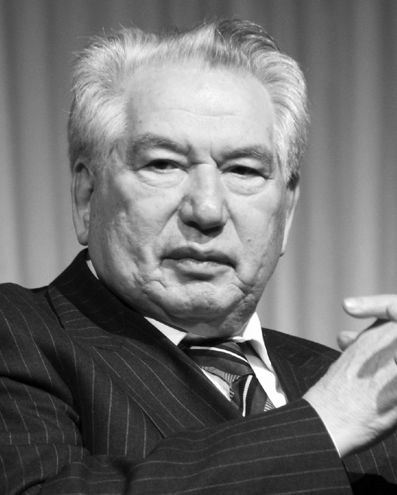 Чингиз Айтматов