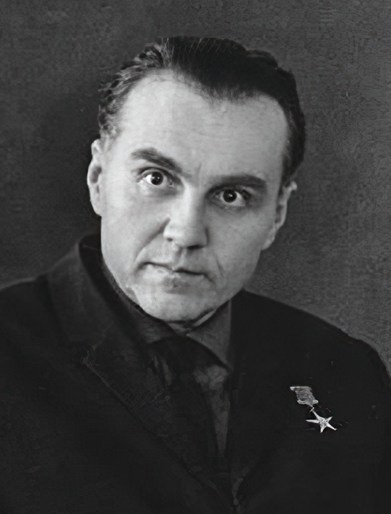 Василий Алексеевич СУХОМЛИНСКИЙ